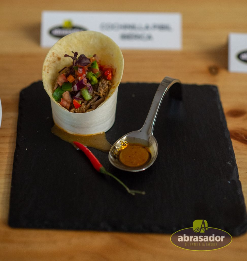 Cochinilla pibil, tercer premio concurso de cortes y recetas abrasador 2018