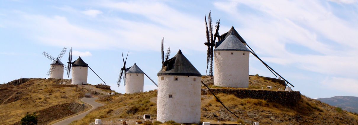 Algunos de los molinos de viento aún funcionan desde su fabricación