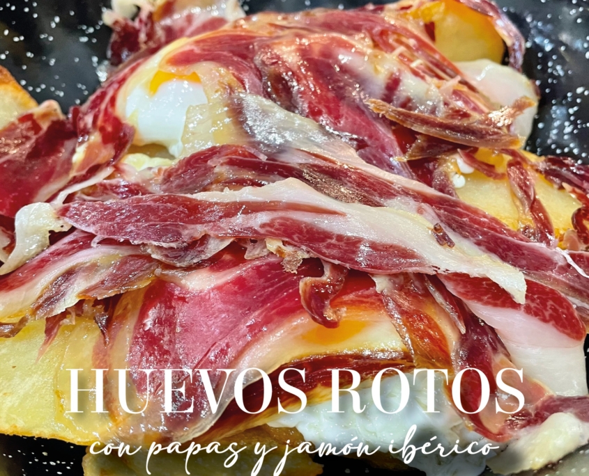 Huevos rotos con Paleta ibérica de crianza propia