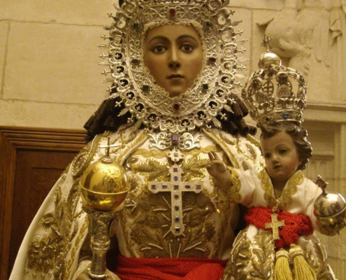 Imagen de la virgen de la Fuensanta