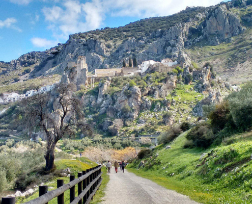 Senderismo en otoño en el Parque Natural de la Subbética