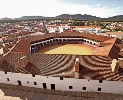 Almadén plaza de toros hexagonal