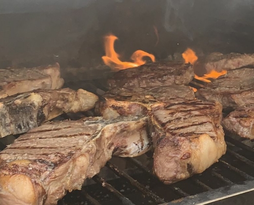 Carnes a la brasa en Villacañas