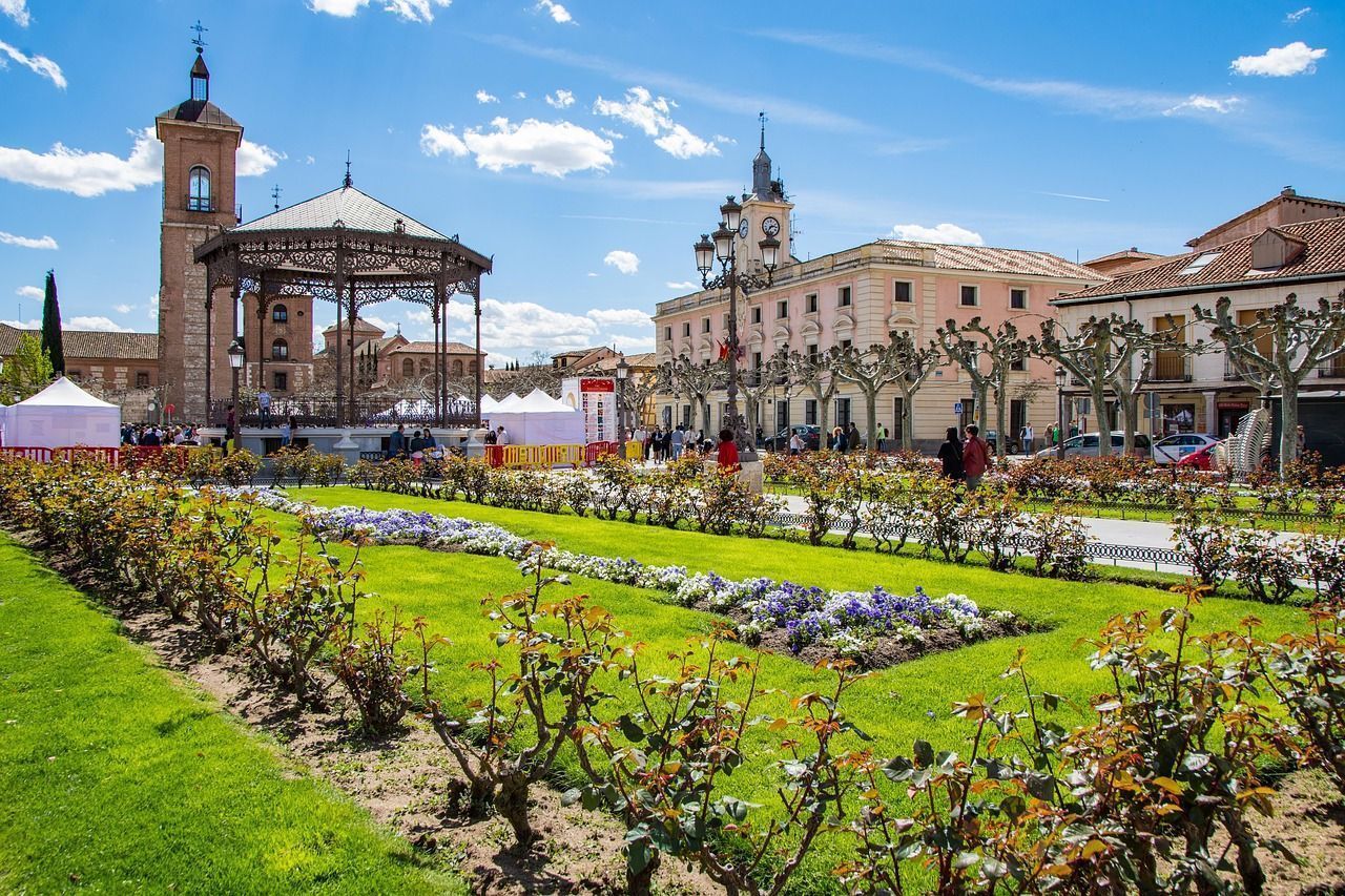 Alcala de henares, plaza de cervantes