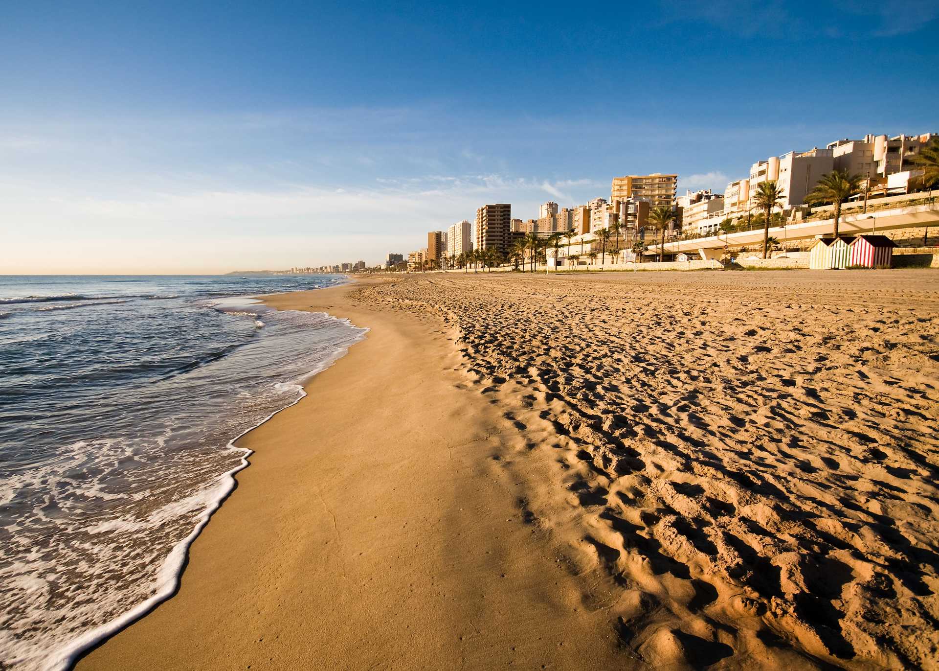 Panorámica de Playa Muchavista en El Campello