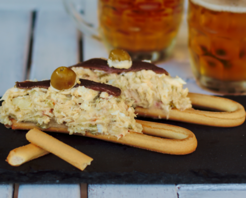 Ensaladilla marinera con anchoa