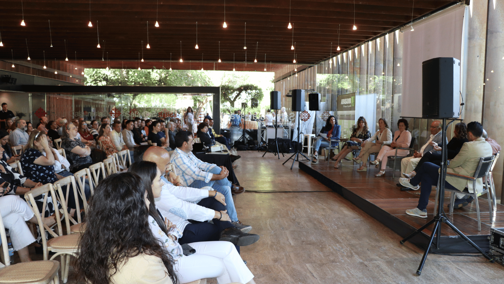 Momento mesa redonda cómo se fundó Grupo Abrasador